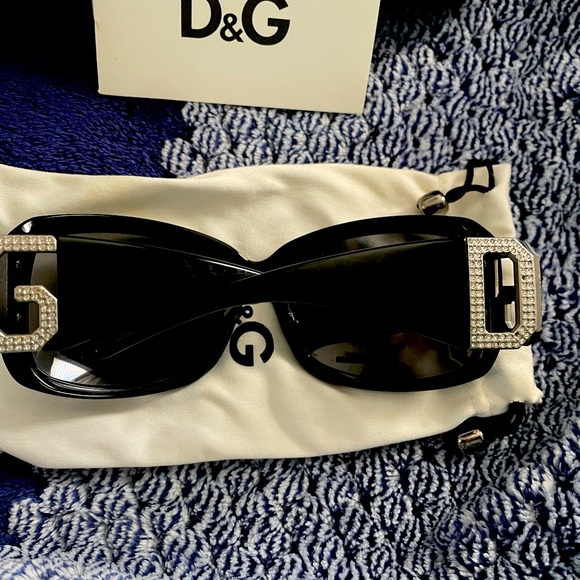 Sunglasses DOLCE & GABANA - Picture 3 of 8